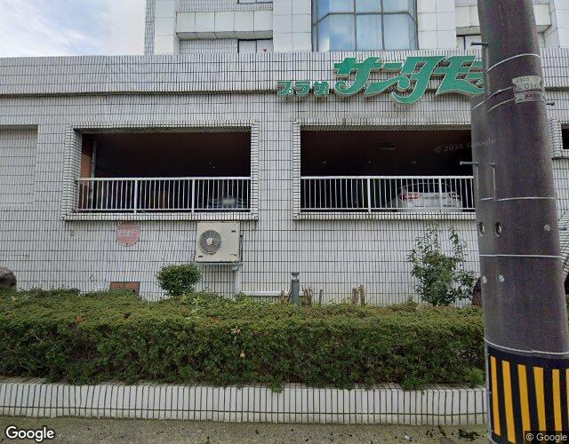 プラザ サンタモニカ 裏側からの外観