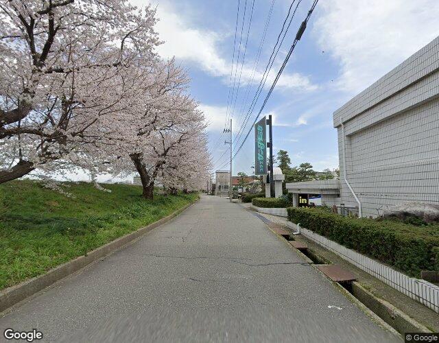 プラザ サンタモニカ 右側からの外観