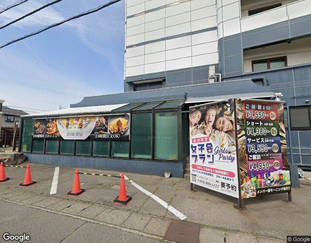 HOTEL AMARIS&HIP 左側からの外観
