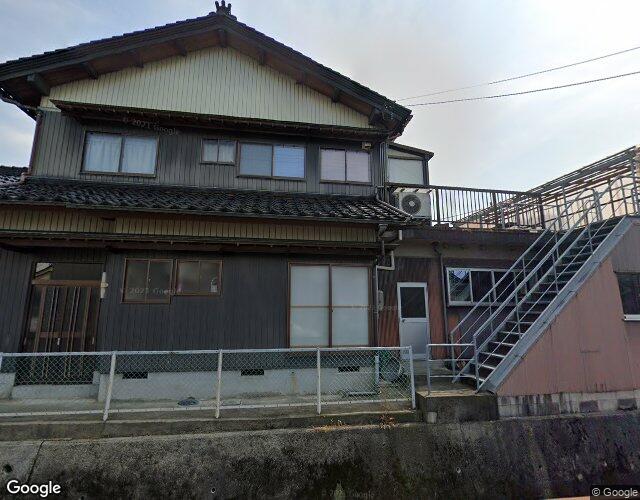 富山アイネの外観