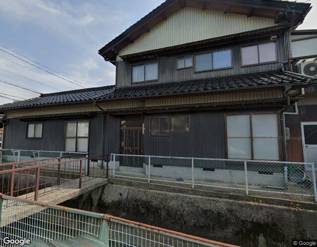 富山アイネ 裏側からの外観