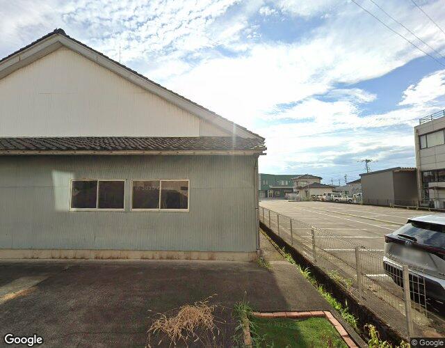 トレヴィ ホテル 右側からの外観