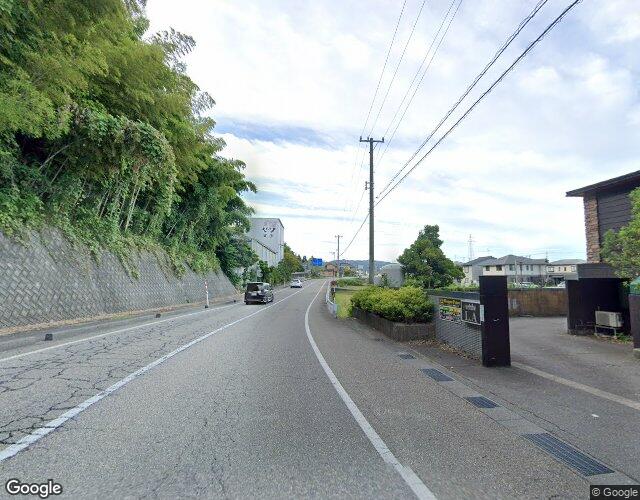 L.A鶴来店 裏側からの外観
