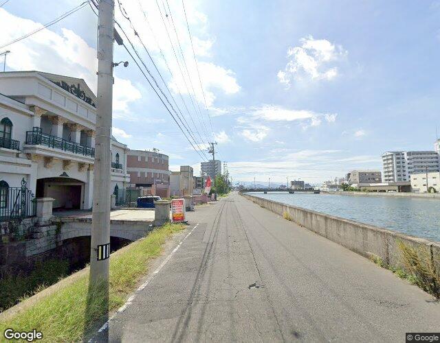 エクシード 裏側からの外観