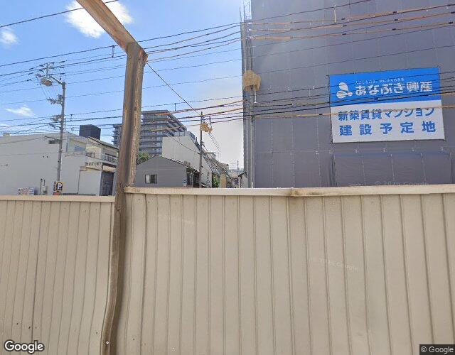 ホテル ルーブル 右側からの外観