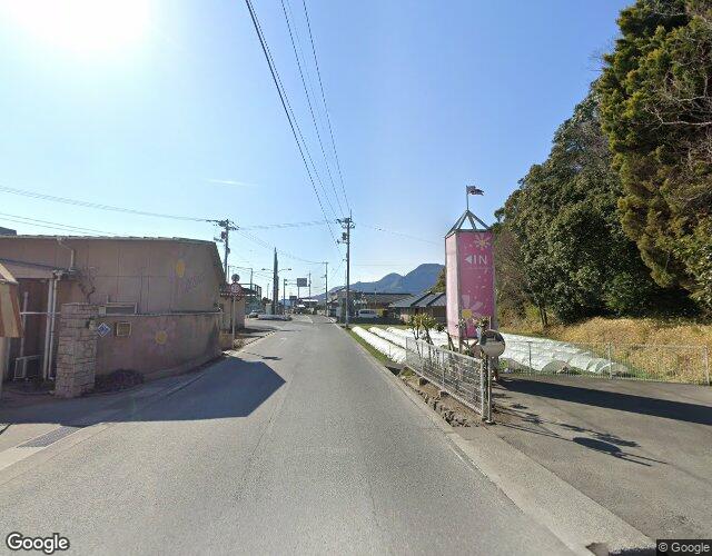 コスモス 左側からの外観