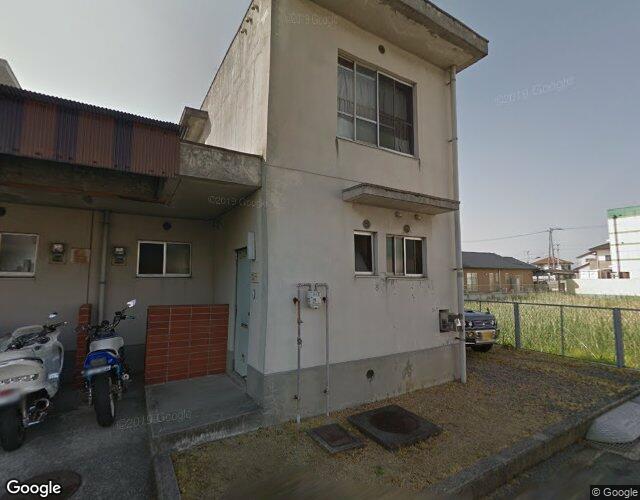 オリーブ 裏側からの外観
