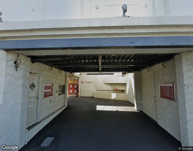 ヴェネチアン プレミアム 裏側からの外観