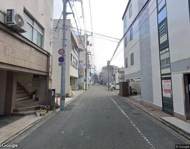HOTEL SWEETS（スイーツ）【HAYAMA HOTELS】 右側からの外観