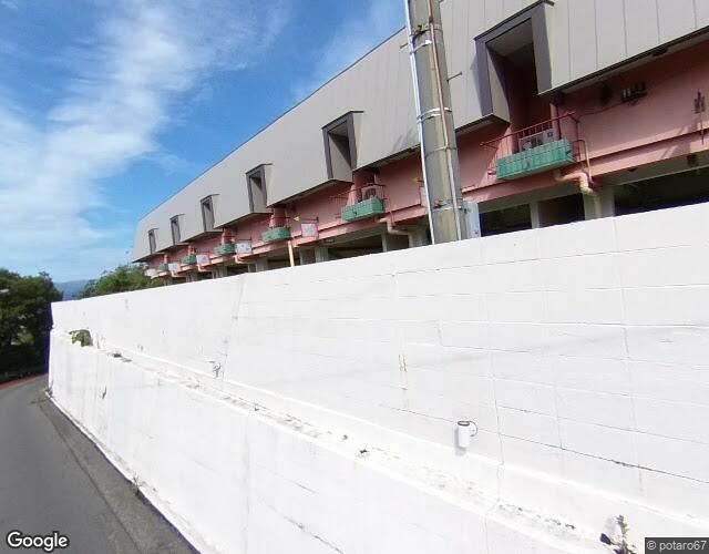 ホテル ハローピエロ 左側からの外観