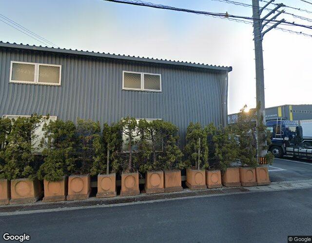 ハーブ 右側からの外観