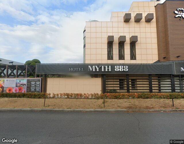 HOTEL MYTH 888（ホテル マイス スリーエイト） 左側からの外観