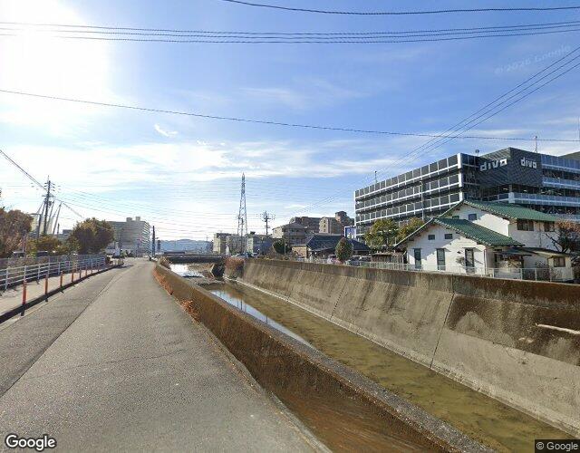 ワンナイン 裏側からの外観