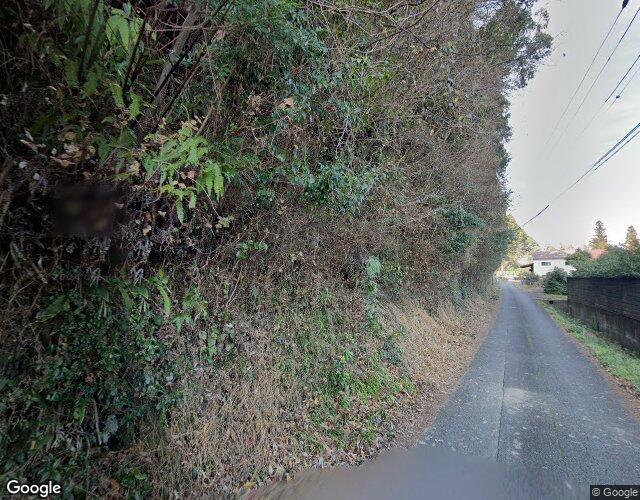 山水 左側からの外観