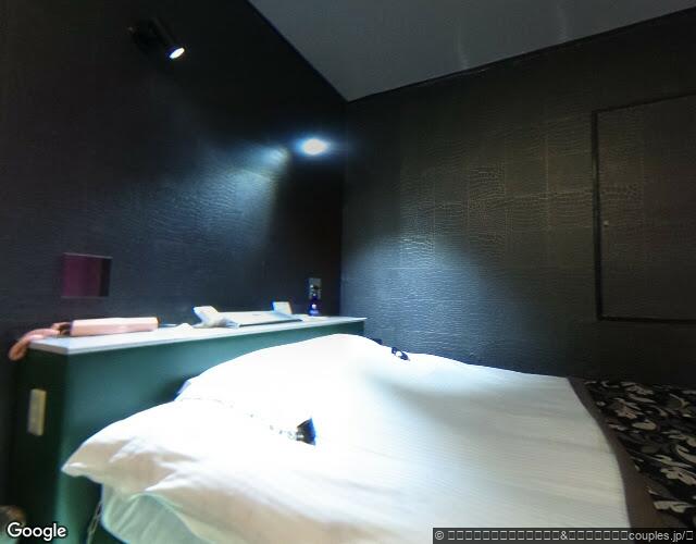 HOTEL まろん 右側からの外観