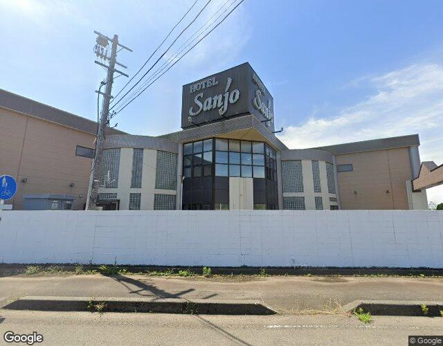 HOTEL Sanjoの外観