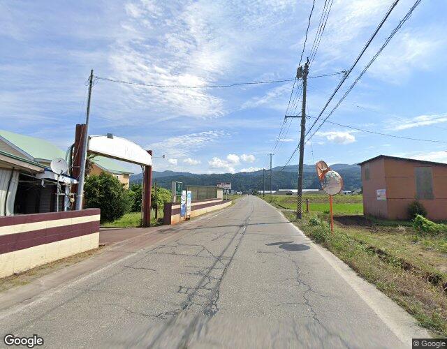 ロールスコスモス 右側からの外観