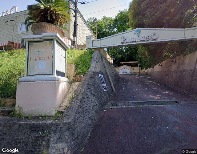 パライソ 裏側からの外観