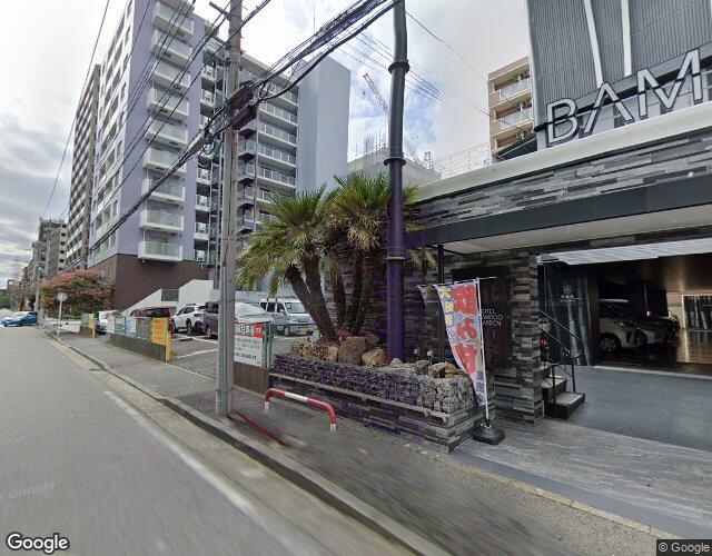 HOTEL BAMBOO GARDEN 新横浜 左側からの外観