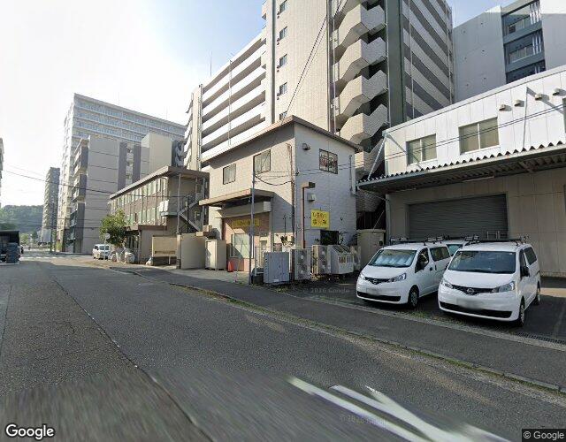 ZERO 横浜 裏側からの外観