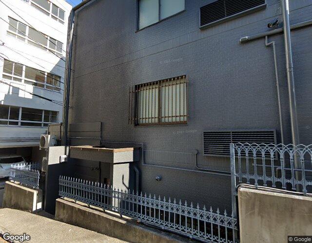 拾番館 右側からの外観