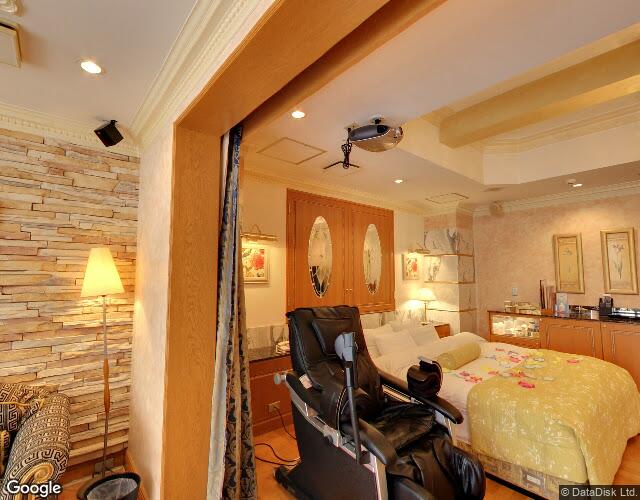 EXECUTIVE HOTEL GRAND GARDEN 左側からの外観