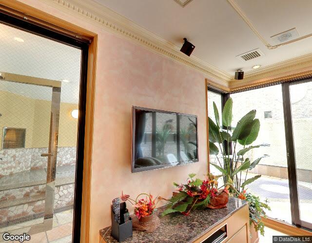 EXECUTIVE HOTEL GRAND GARDEN 右側からの外観