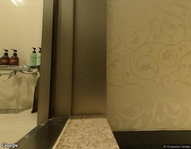 LUSSO CROCE URBAN RESORT 左側からの外観