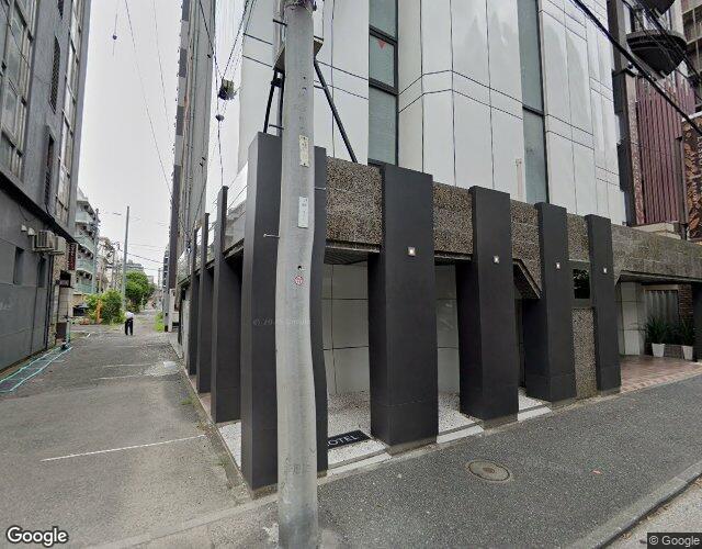 HOTEL grandir 左側からの外観