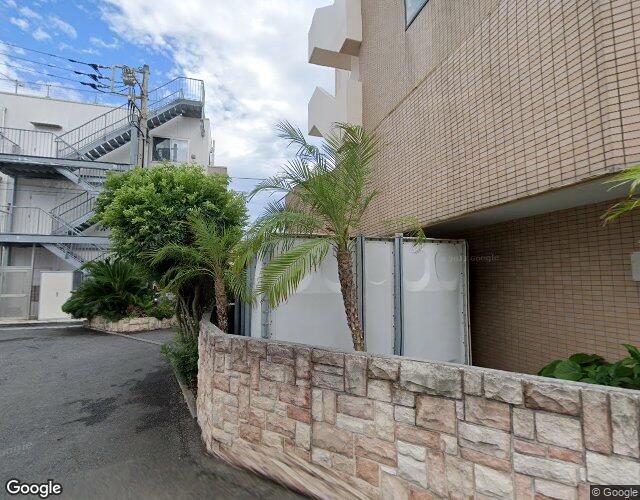 HOTEL PACIFIC 右側からの外観