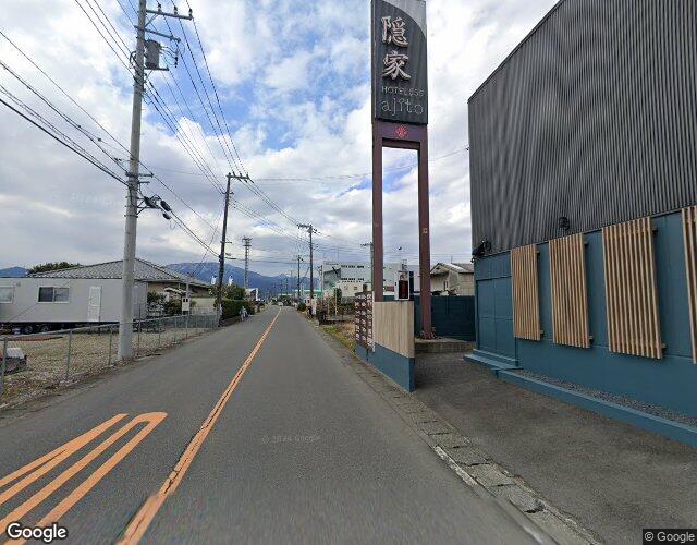隠家 ajito HOTEL555 小田原店 左側からの外観