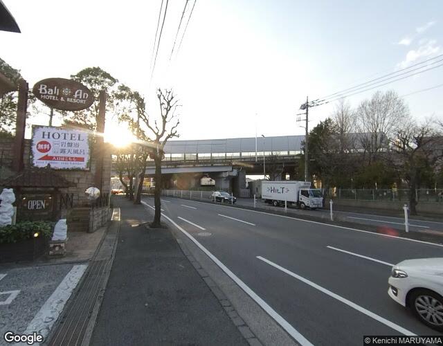 ホテルバリアンリゾート東名川崎I.C店 裏側からの外観