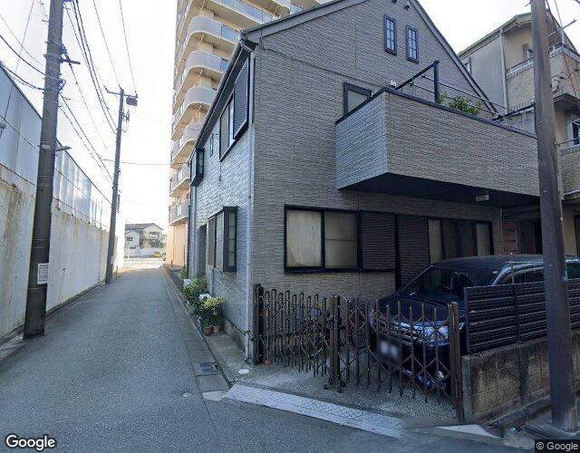ルション 右側からの外観