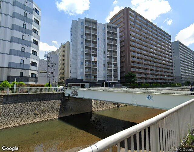ホテル ウィズ 右側からの外観