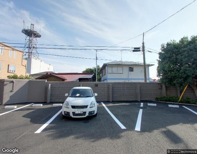 現代楽園 大和店 裏側からの外観