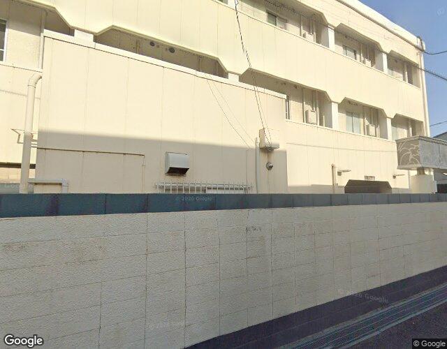 LUXURY HOTEL フェアリー 右側からの外観