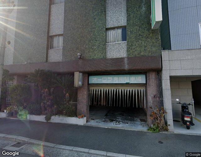 オーロラ 左側からの外観