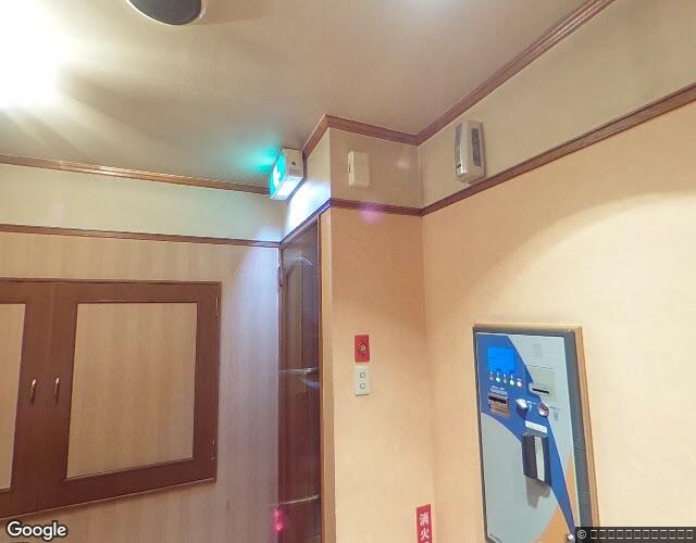 銀の城 裏側からの外観