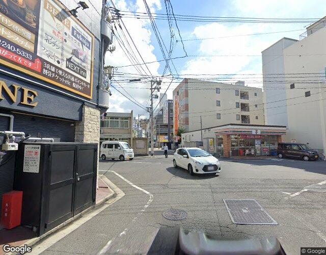 HOTEL BENE 右側からの外観