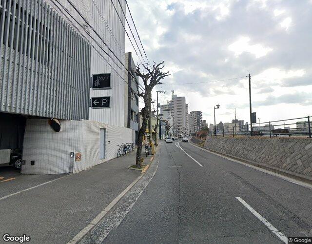 HOTEL 小粋 （コイキ）【HAYAMA HOTELS】 裏側からの外観