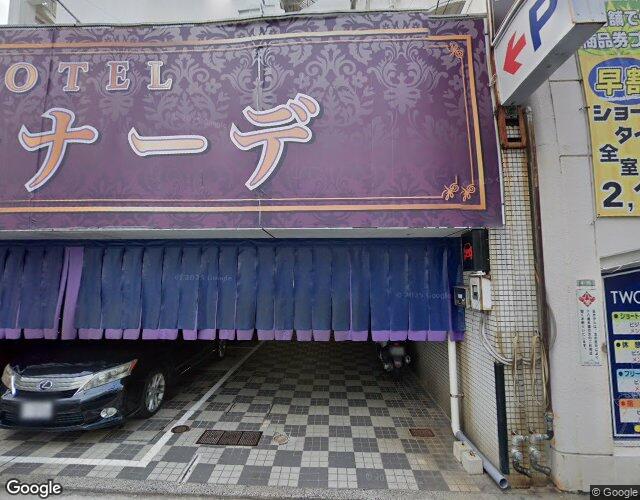 ホテル セレナーデ 左側からの外観