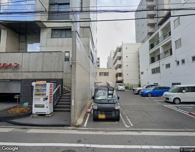 ホテル セレナーデ 右側からの外観