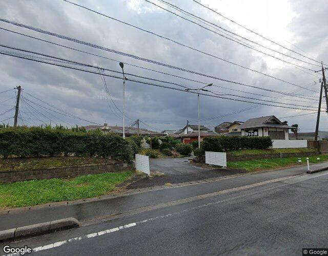 ホテル シャトル 裏側からの外観