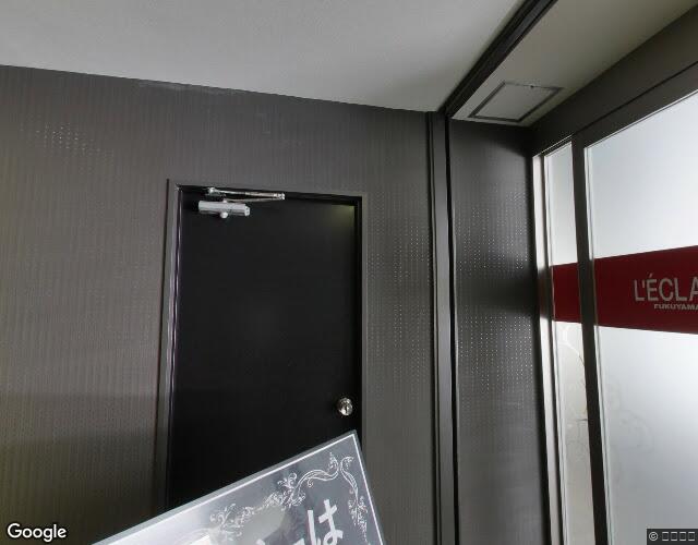 HOTEL L’ECLAIR（レクレール）【HAYAMA HOTELS】 右側からの外観