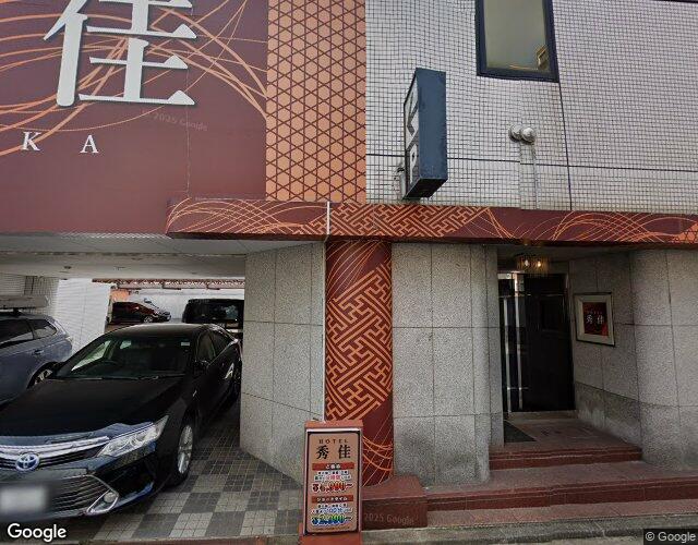ホテル 秀佳 裏側からの外観
