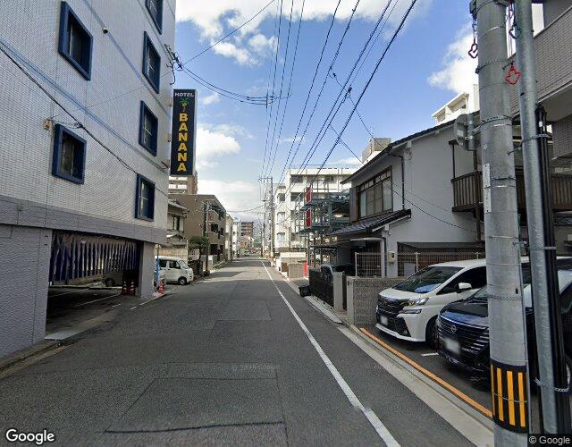 HOTEL BANANA 左側からの外観
