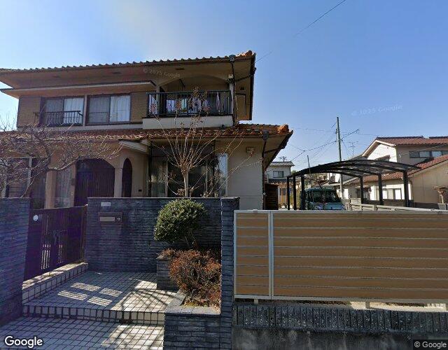 ラブラス 左側からの外観