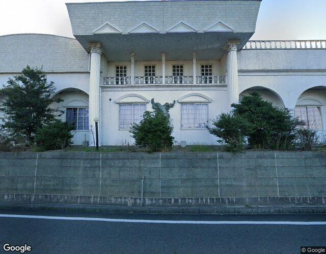 ホテル ウインク＆ホワイト 左側からの外観