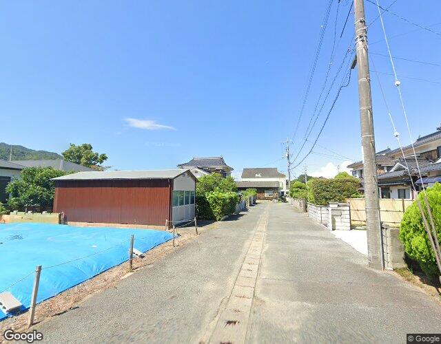 カーテル未来 左側からの外観