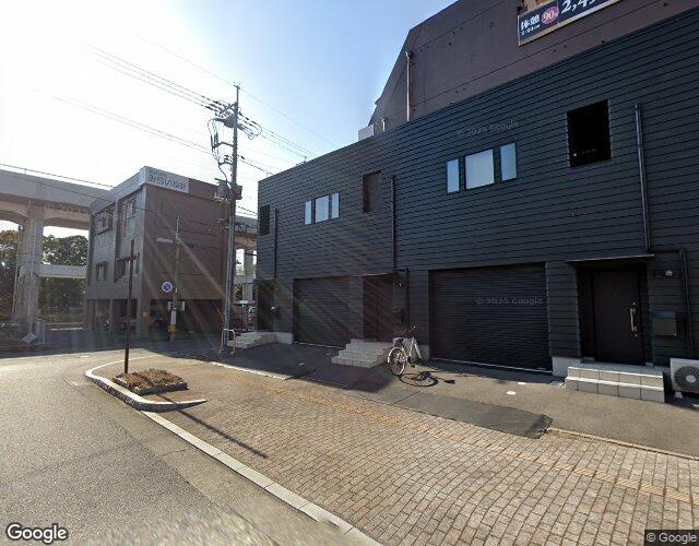 ムーンライト愛花夢 左側からの外観
